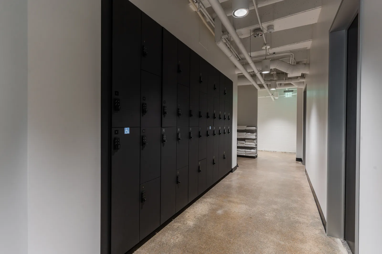 Locker rooms — Hidden Gym at Pegasus Park